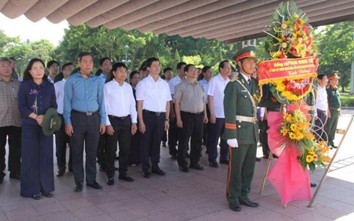 Thủ tướng Phạm Minh Chính tri ân Anh hùng liệt sỹ tại “đất lửa” Quảng Trị