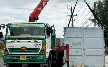 Bình Thuận: Thùng container va vào đường điện, 1 người tử vong, 1 bỏng nặng