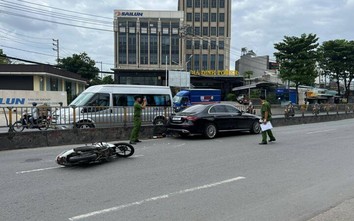 Đi xe ôm, nữ hành khách ngã ra đường bị ô tô cán tử vong