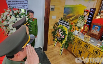 Trao bằng Tổ quốc ghi công cho gia đình ba CSGT hy sinh ở đèo Bảo Lộc