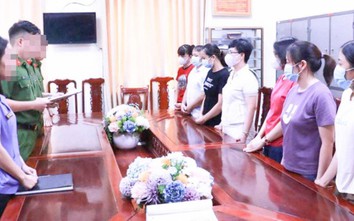 Nữ phó giám đốc bệnh viện ở Nghệ An vừa bị khởi tố là ai?