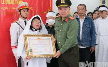 Truy tặng Huân chương Bảo vệ Tổ quốc cho ba CSGT hy sinh ở đèo Bảo Lộc