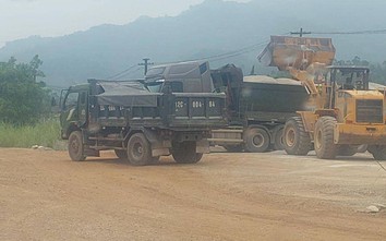 Vừa bị xử phạt và ký cam kết, chủ mỏ đá ở Lạng Sơn vẫn để xe chở quá tải
