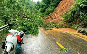 Nhiều tuyến đường ở Cao Bằng bị sạt lở do mưa lớn kéo dài