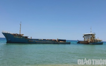 Cách nào trục vớt con tàu gãy đôi ở vùng biển Quảng Ngãi?
