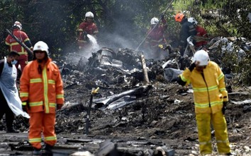 Thông tin mới nhất vụ máy bay rơi xuống cao tốc Malaysia