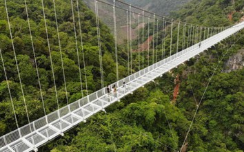 Vượt mặt Trung Quốc, Việt Nam xây cầu kính đi bộ dài nhất thế giới