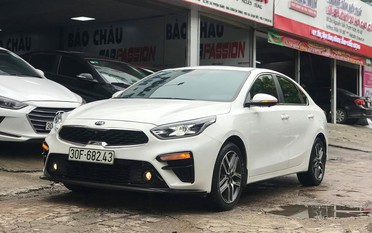 Làm sao để tránh mua phải ô tô cũ bị tai nạn, thủy kích?