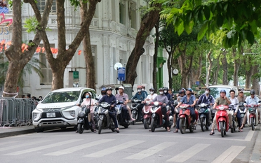 Hà Nội cấm xe máy xăng, cơ hội nào cho xe máy điện?