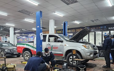 Nghỉ lễ 30/4, dịch vụ sửa chữa ô tô có hoạt động?