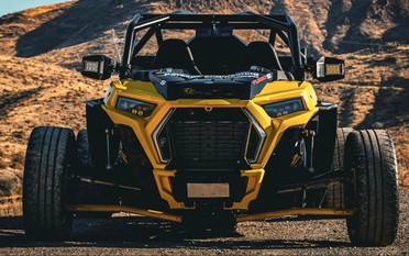 Xe địa hình RZR khoác lên mình phong cách Porsche 911