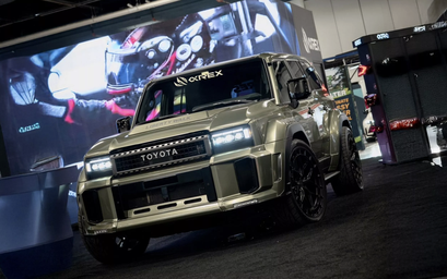 Độ Toyota Land Cruiser Prado thân rộng tốn hơn 600 triệu đồng