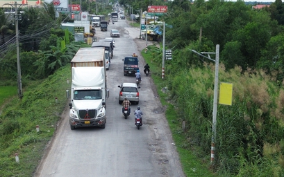 Hiện trạng QL62 nối QL1, cao tốc đi cửa khẩu ở Tây Ninh đang xuống cấp trầm trọng