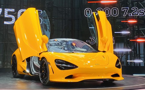 Siêu xe McLaren 750S có gì mà giá bán gần 20 tỷ?
