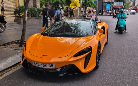 Cận cảnh siêu xe hàng hiếm McLaren Artura Spider tại Việt Nam