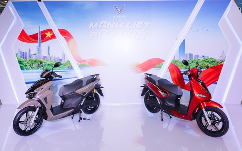 Cận cảnh hai mẫu xe máy điện VinFast vừa ra mắt