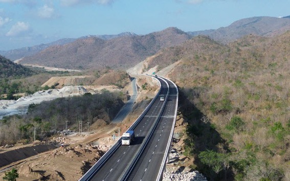 Toàn cảnh cao tốc Cam Lâm - Vĩnh Hảo ngày đầu thông xe