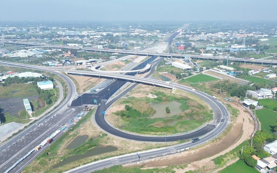"Siêu nút giao" nối 3 tuyến cao tốc ở cửa ngõ TP.HCM, trước ngày thông xe