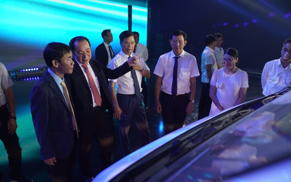 w88 minibus Kim Long X9 vừa ra mắt ở Huế có gì đặc biệt?