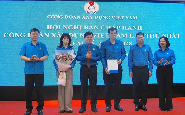 Ra mắt Ban chấp hành Công đoàn w88 luxury link w88 Việt Nam nhiệm kỳ 2023-2028
