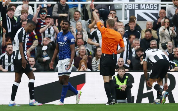 Thắng thuyết phục Ipswich Town, Newcastle vươn lên vị trí thứ 3 Ngoại hạng w88 com