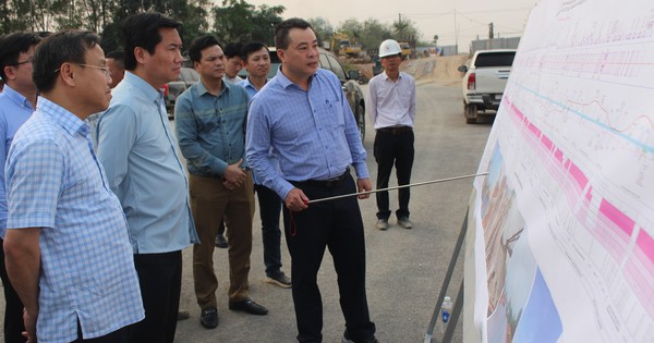 Cao tốc Vạn Ninh - Cam Lộ: Gỡ vướng mặt bằng, thông tuyến chính vào 30/4