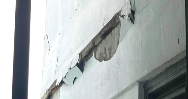 Sở Xây dựng TP.HCM yêu cầu khắc phục sự cố nứt tường chung cư PVC-IC Diamond