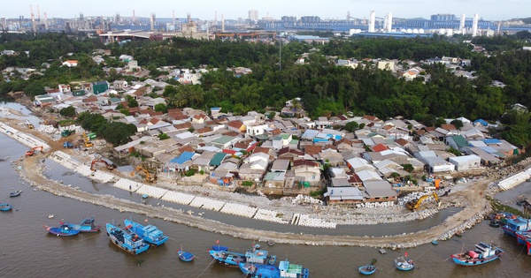 Các dự án kè chống sạt lở vùng biển ở Quảng Ngãi đua tiến độ