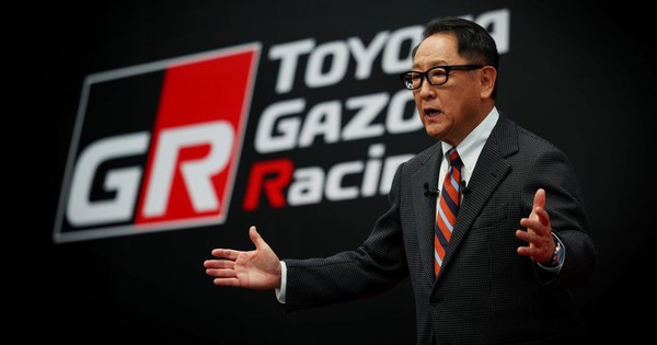 akio-toyoda-1-1781086278931132478015-88-0-624-1024-crop-17810865894621268046524.jpg
