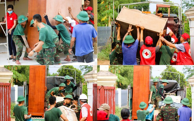 Bộ đội giúp dân tháo dỡ nhà, gấp rút giao mặt bằng cao tốc Vạn Ninh - Cam Lộ