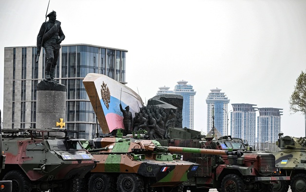 Nga trưng bày chiến lợi phẩm từ chiến trường Ukraine để kỷ niệm Ngày Chiến thắng