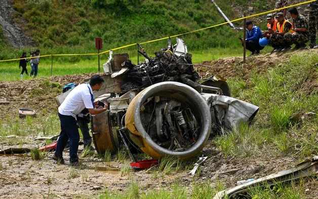 Hé lộ nguyên nhân duy nhất cơ trưởng sống sót thần kỳ sau thảm kịch rơi máy bay ở Nepal