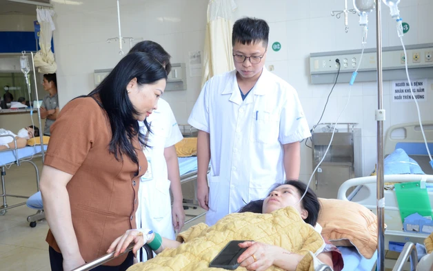 Nhân chứng thất thần kể khoảnh khắc tài xế phát hiện xe giường nằm mất phanh ở Lào Cai