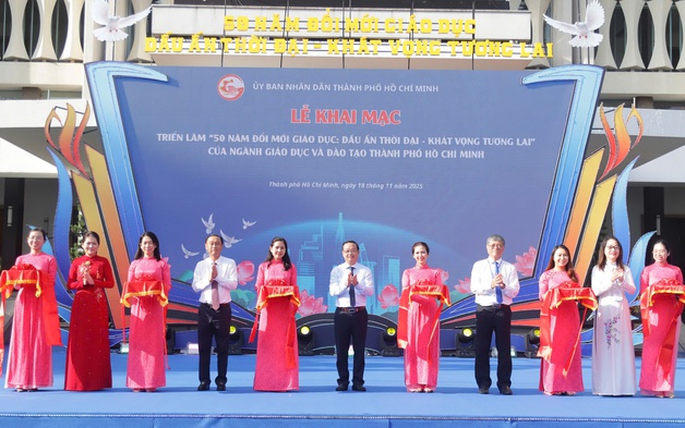 TP.HCM khai mạc triển lãm “50 năm đổi mới giáo dục”: Nhìn lại dấu ấn, hướng đến tương lai