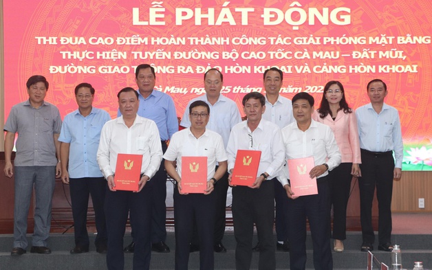 Phát động thi đua cao điểm giải phóng mặt bằng cao tốc Cà Mau - Đất Mũi, cảng Hòn Khoai