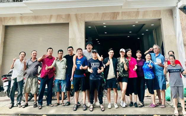 Ân tình trong lũ dữ: Chưa tân gia đã đón dân tránh lũ, quên ăn ngủ để kêu gọi sẻ chia