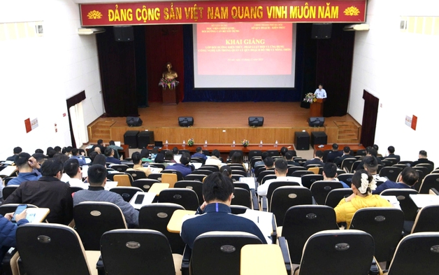 Bồi dưỡng kỹ năng pháp luật quy hoạch và ứng dụng GIS trong quản lý đô thị - nông thôn