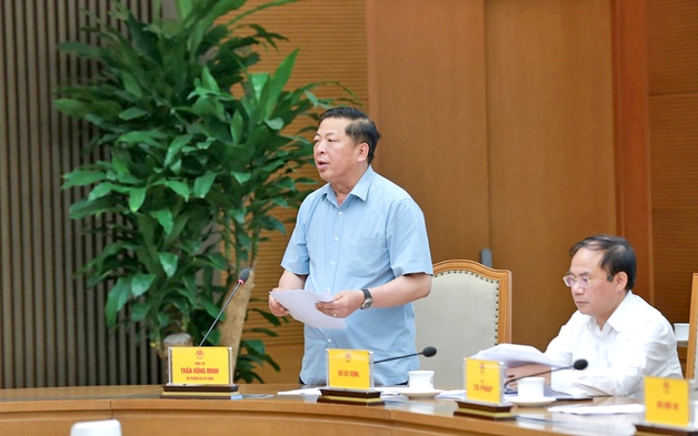 Proposal to decentralize 52 authorities in the fields of construction and transportation
