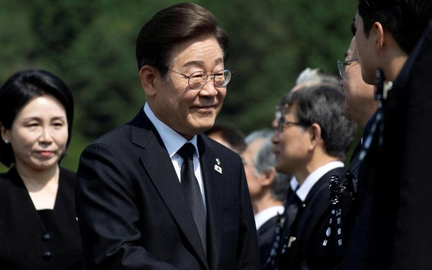 Tòa Hàn Quốc hoãn xét xử Tổng thống Lee Jae-myung vi phạm luật bầu cử vô thời hạn