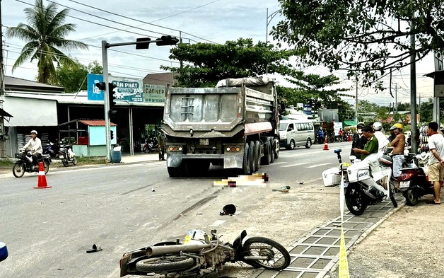 Xe đầu kéo gây tai nạn khiến hai cha con thương vong, tài xế dương tính với ma túy