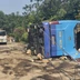 Lào Cai: Xe giường nằm mất lái lao vào taluy, 3 hành khách tử vong, 14 người bị thương