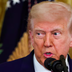 Ông Trump thu hàng trăm triệu USD từ tiền điện tử, sân golf và phí cấp phép