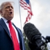 Ông Trump: Mỹ có thể áp thuế chip và dược phẩm cao hơn mức 25% so với ô tô nhập khẩu