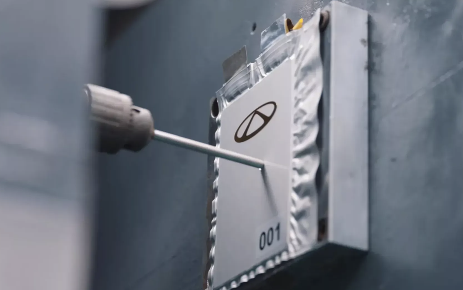 Thương hiệu ô tô Trung Quốc làm pin thể rắn, đi được 1.300km