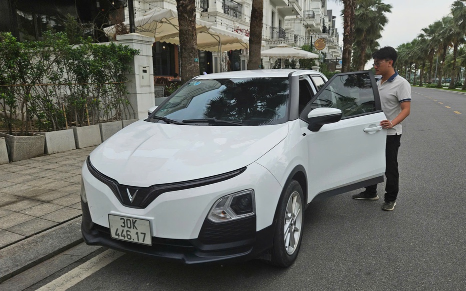 Thuê xe tự lái dịp 30/4: Xe điện được ưa chuộng