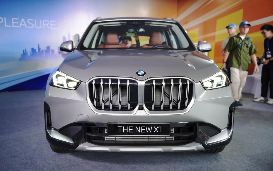 BMW X1 hoàn toàn mới giá chỉ hơn 1,6 tỷ đồng